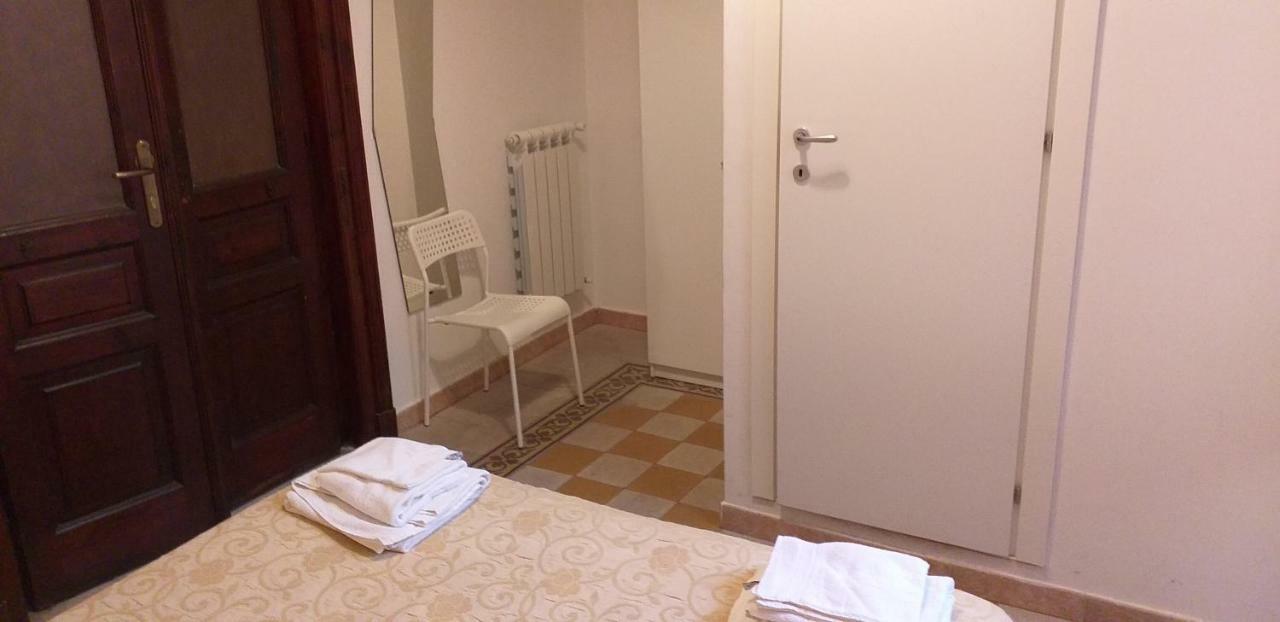 B&B Le Porte Di Napoli Екстериор снимка