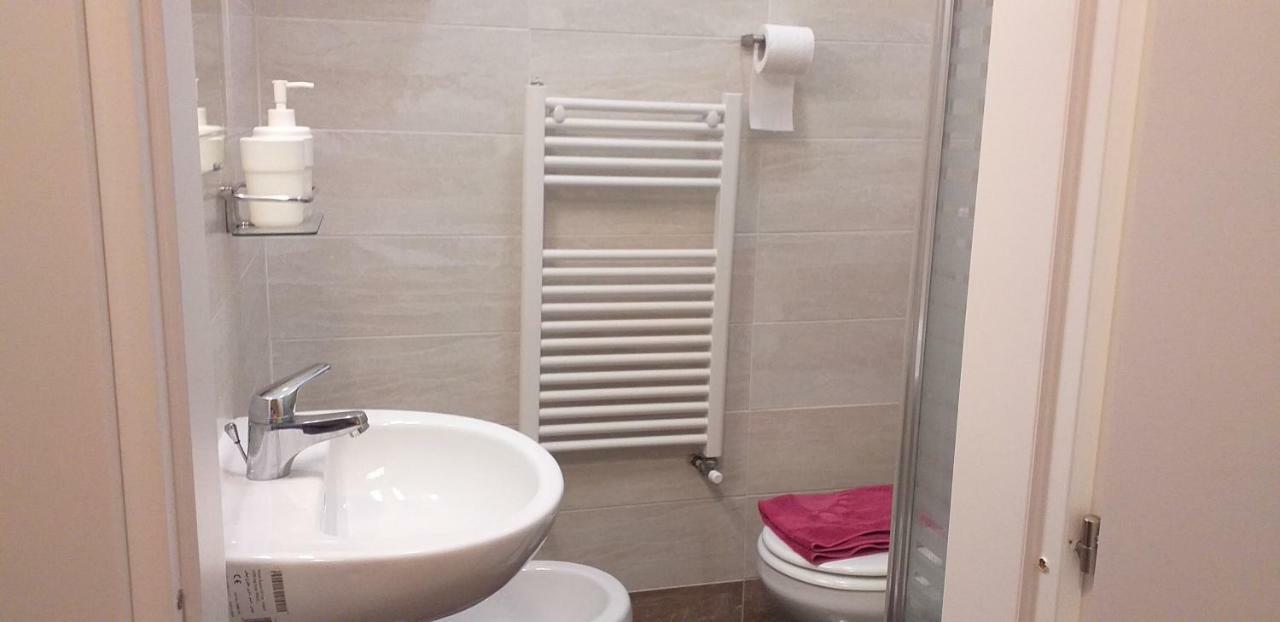 B&B Le Porte Di Napoli Екстериор снимка